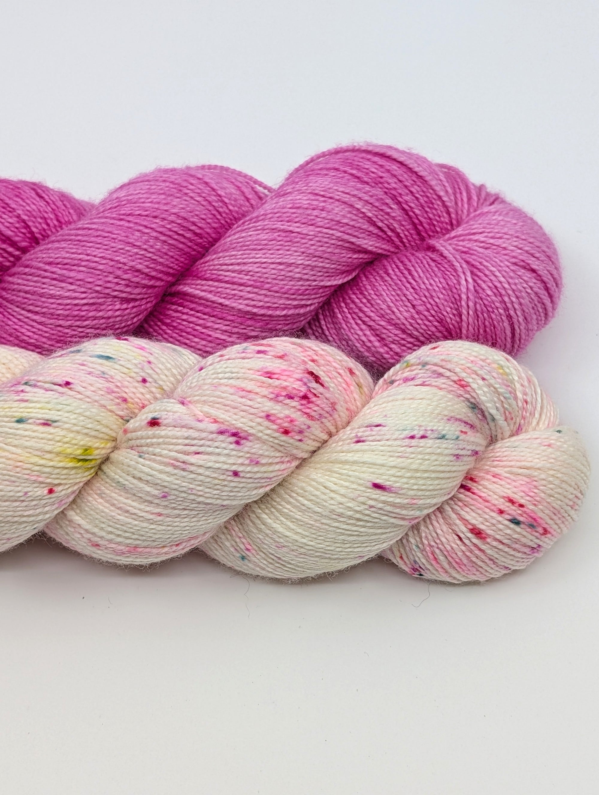 Colossal Fluff Up Kits (KNIT) for LYS Day 2026