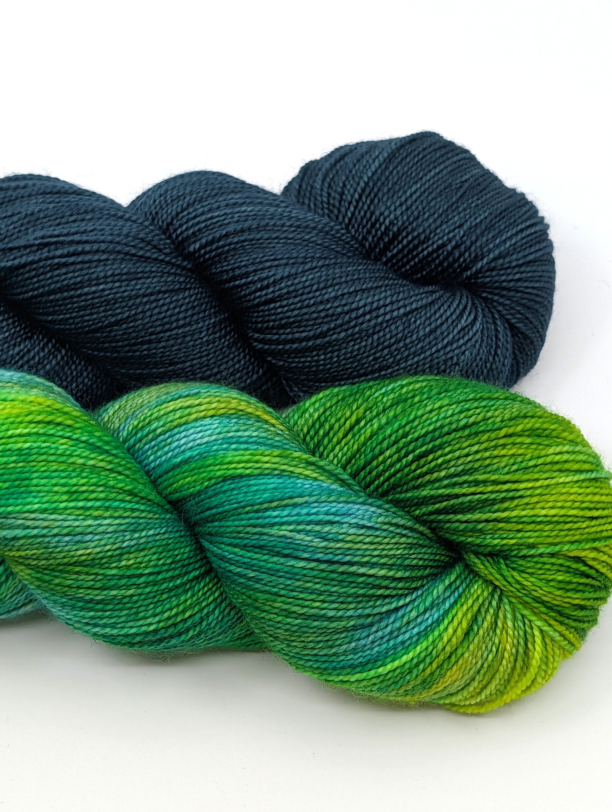 Colossal Fluff Up Kits (KNIT) for LYS Day 2026