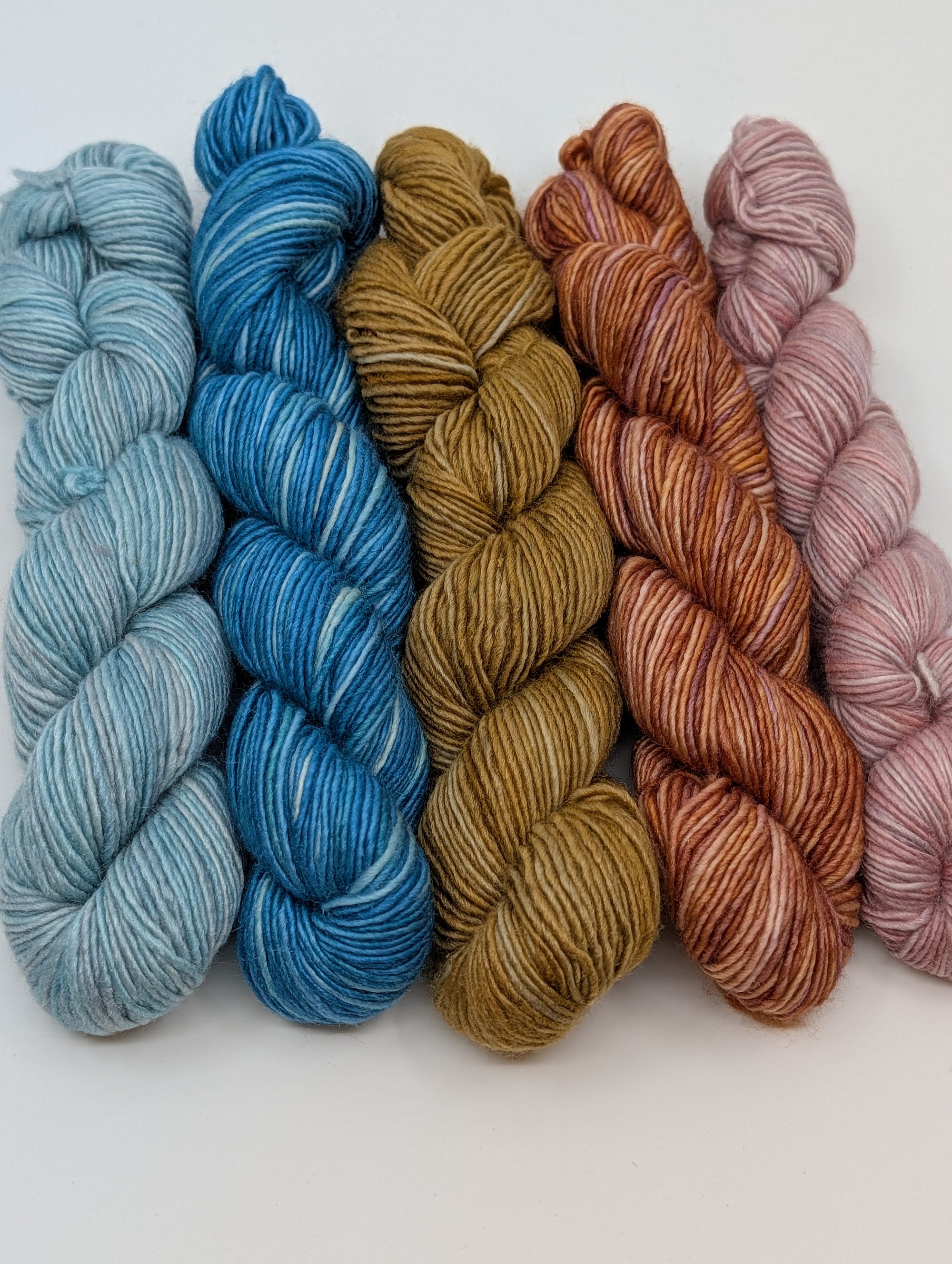 Petal Cowl Kits (KNIT)