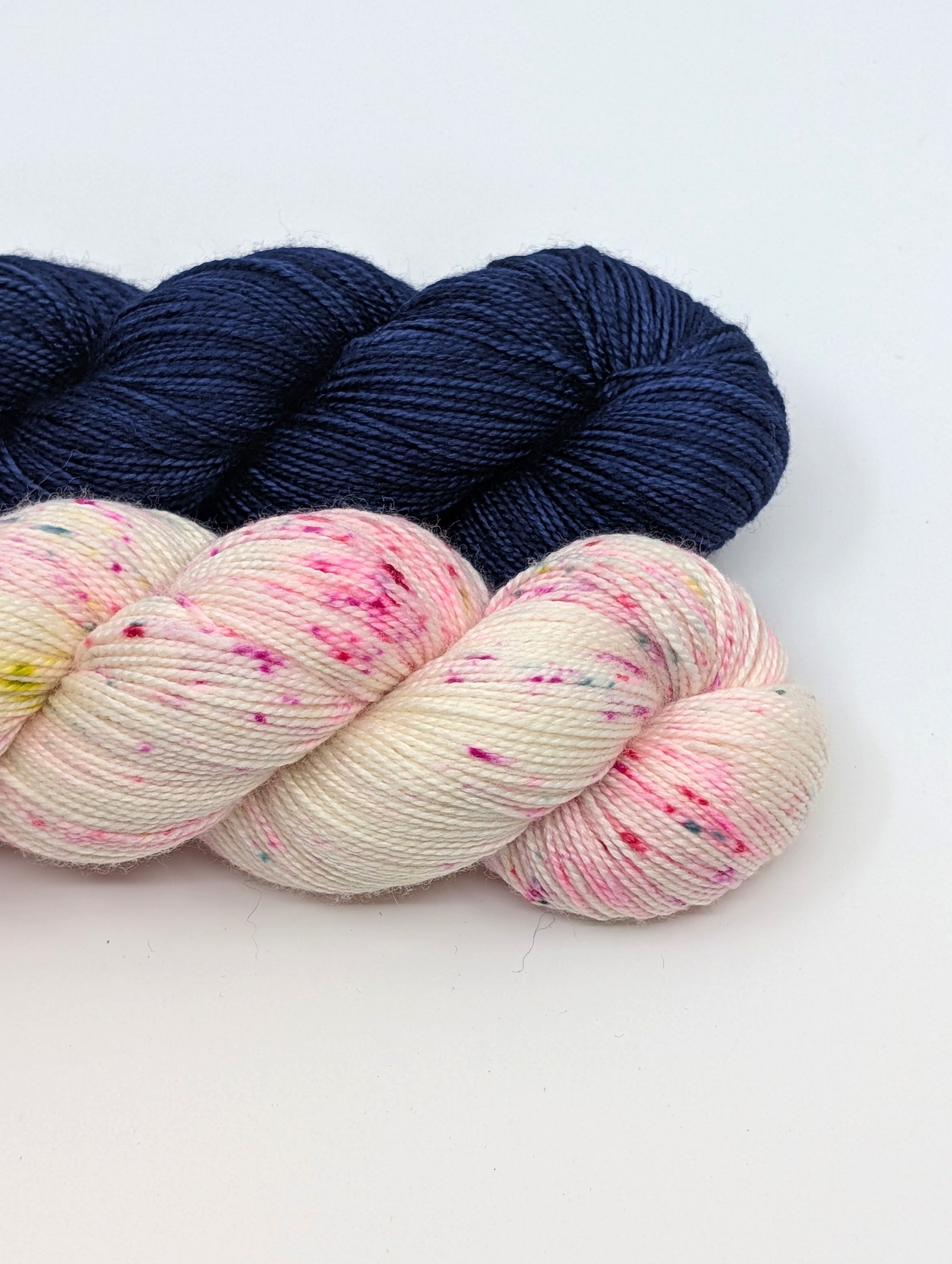 Colossal Fluff Up Kits (KNIT) for LYS Day 2026
