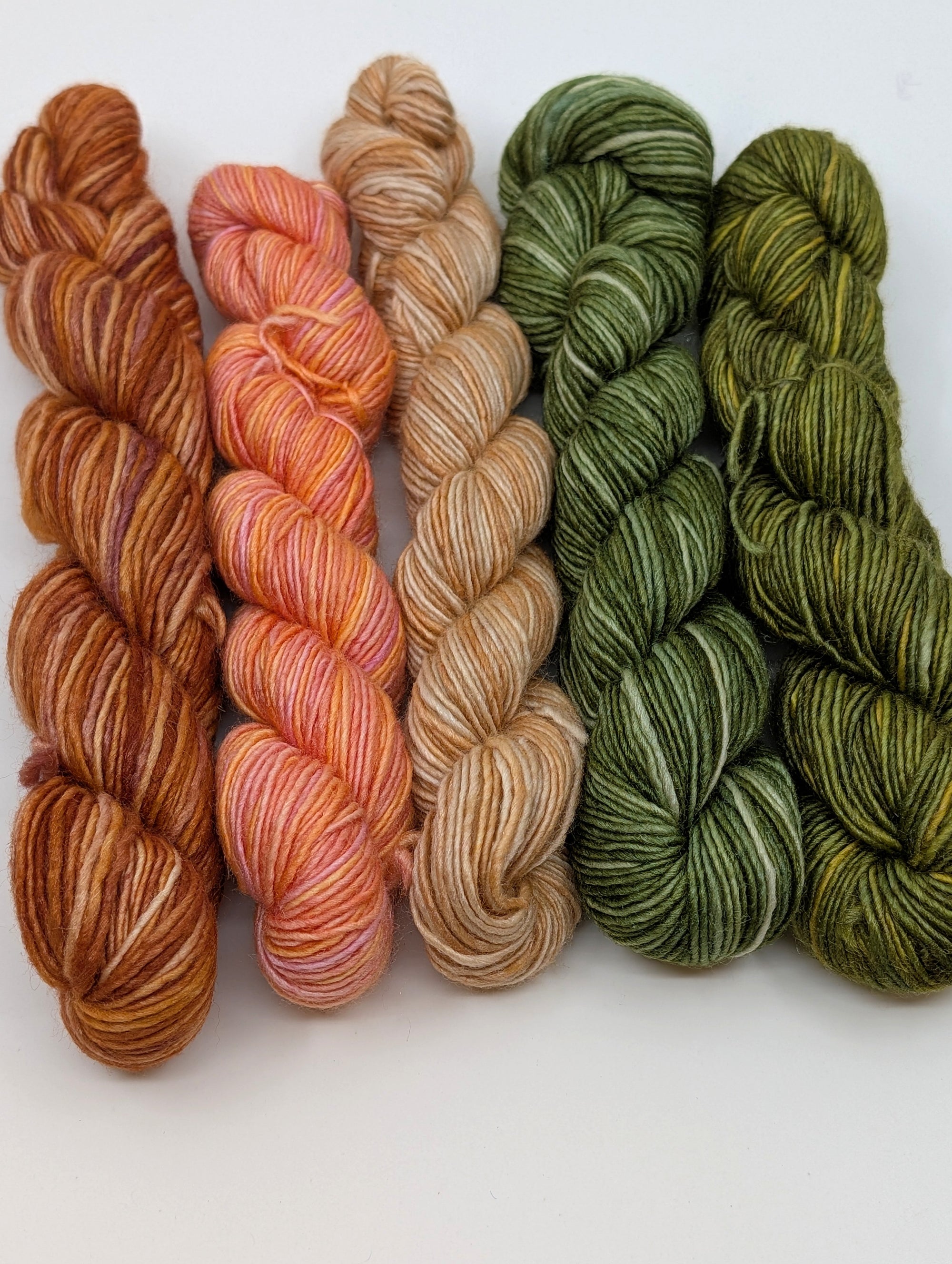 Petal Cowl Kits (KNIT)