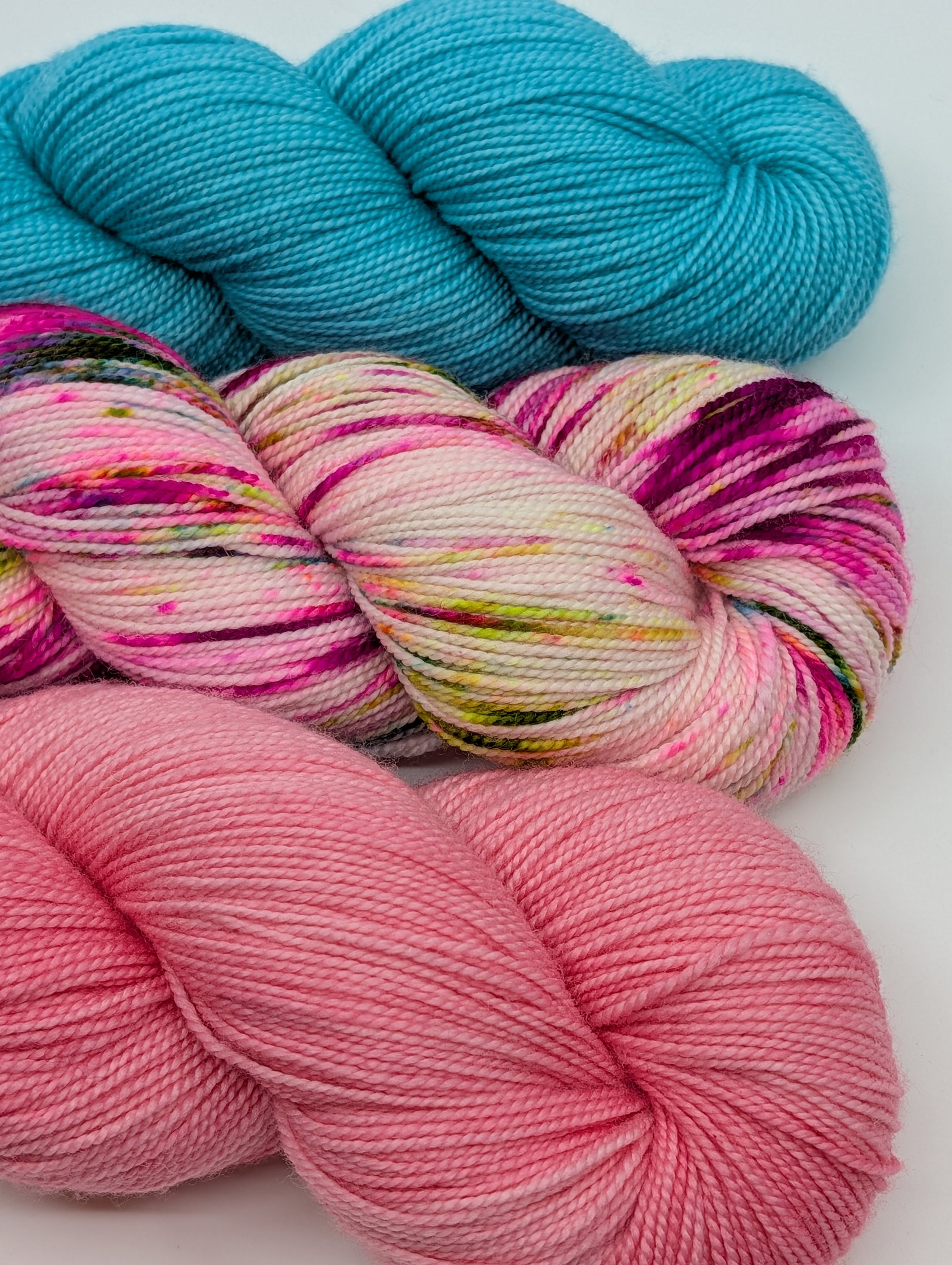 Love Your Store 26 Shawl Kits (KNIT) for LYS Day 2026