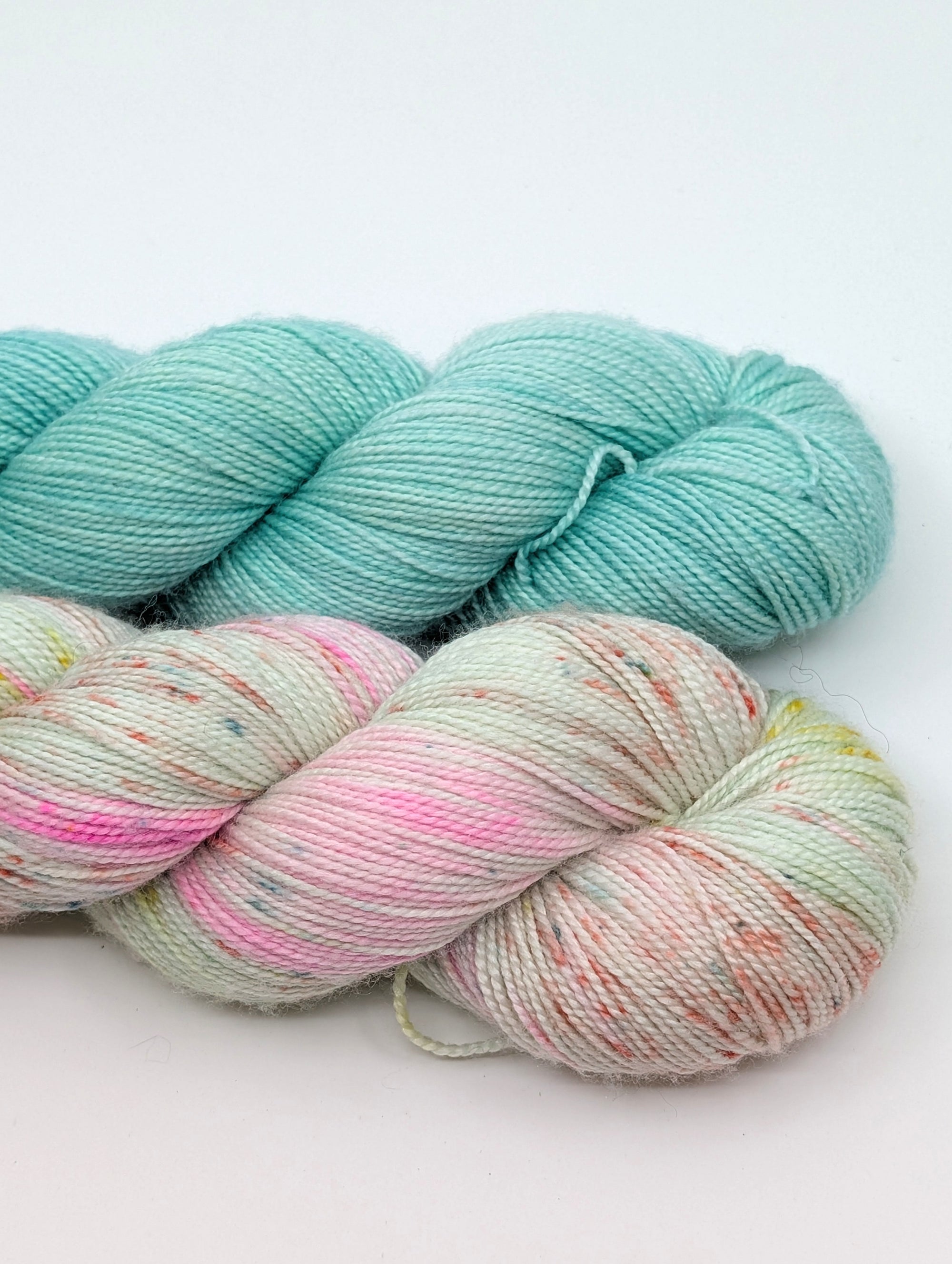 Colossal Fluff Up Kits (KNIT) for LYS Day 2026