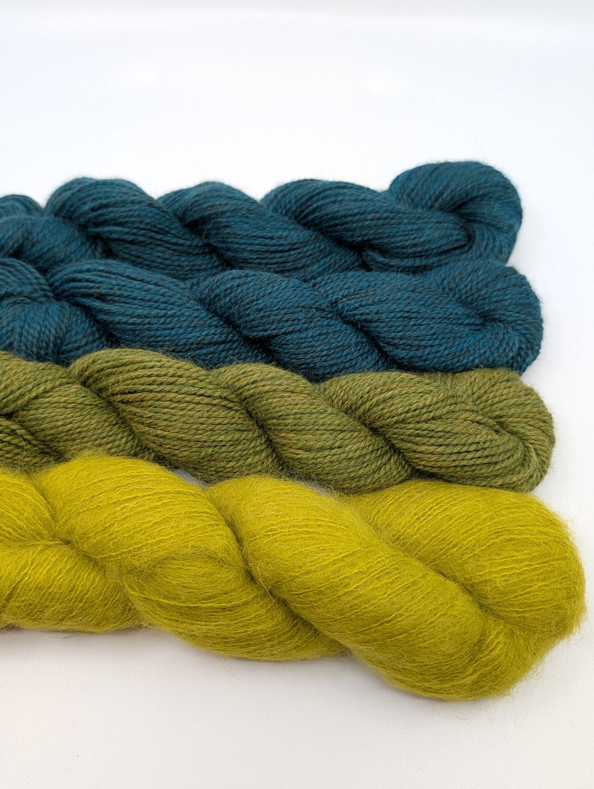Ocean Ombre Shawl Kits (KNIT)