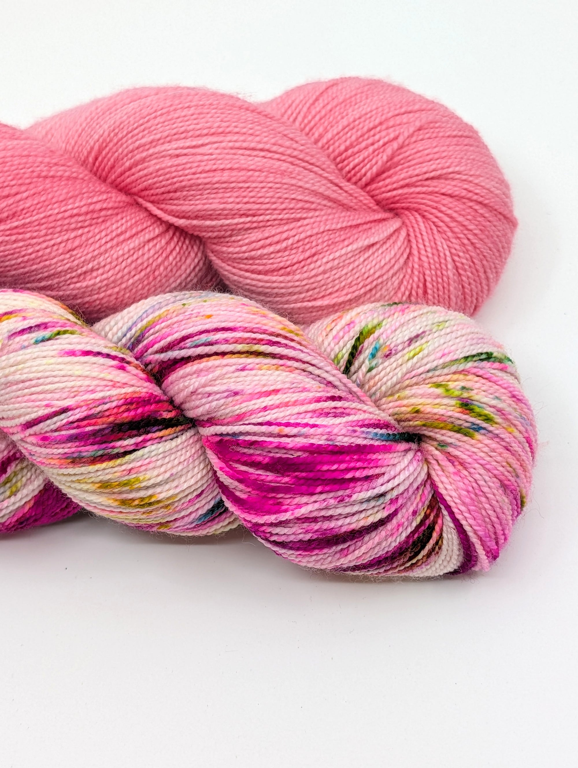Colossal Fluff Up Kits (KNIT) for LYS Day 2026