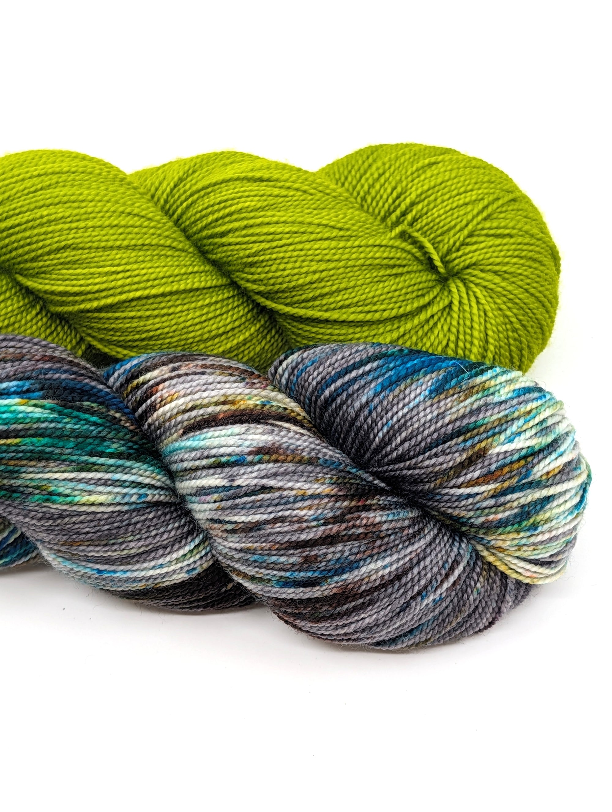 Colossal Fluff Up Kits (KNIT) for LYS Day 2026