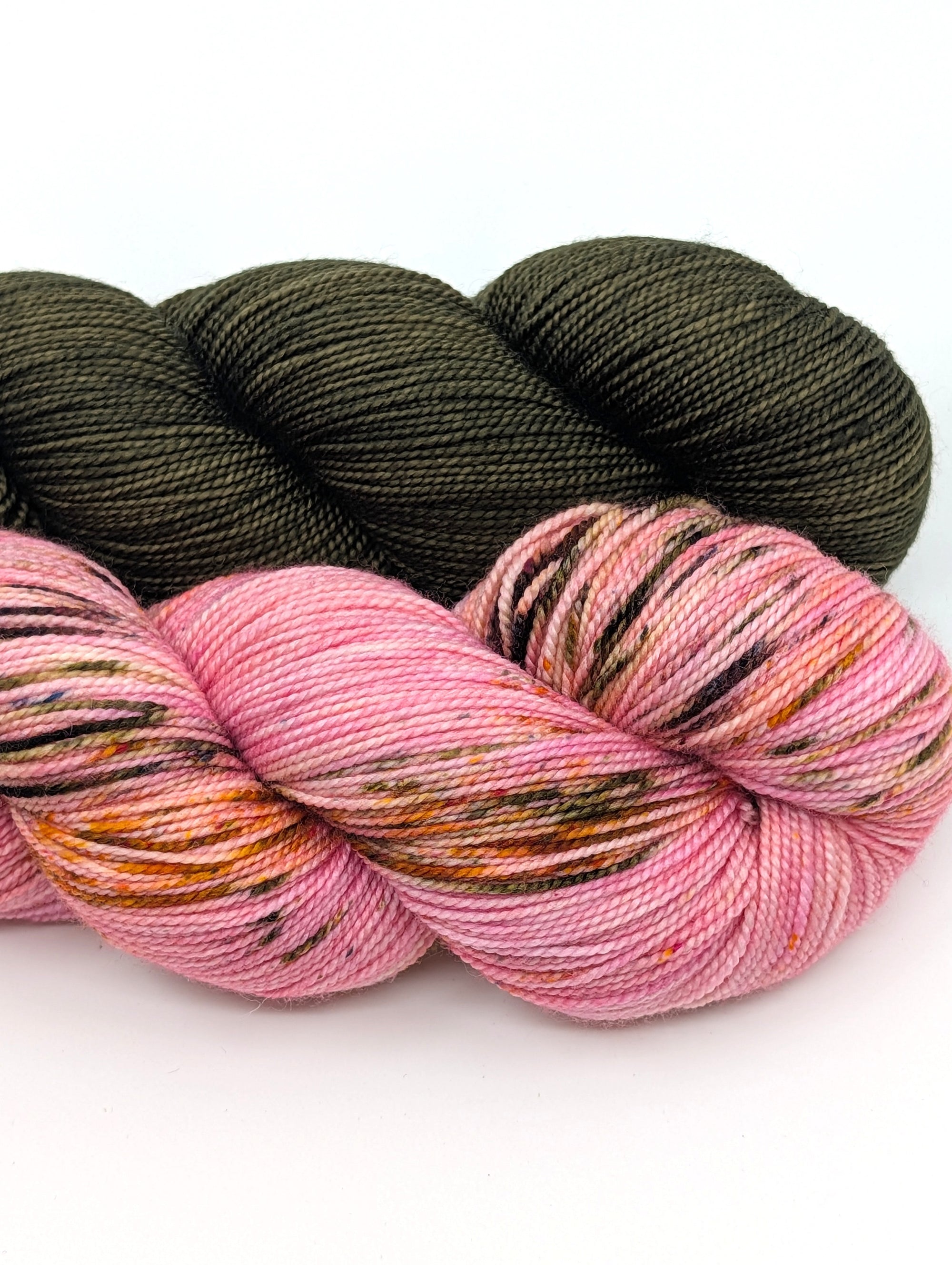 Colossal Fluff Up Kits (KNIT) for LYS Day 2026